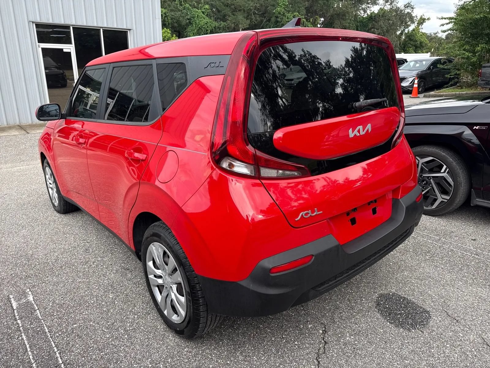 Used 2022 Kia Soul LX FWD image 11
