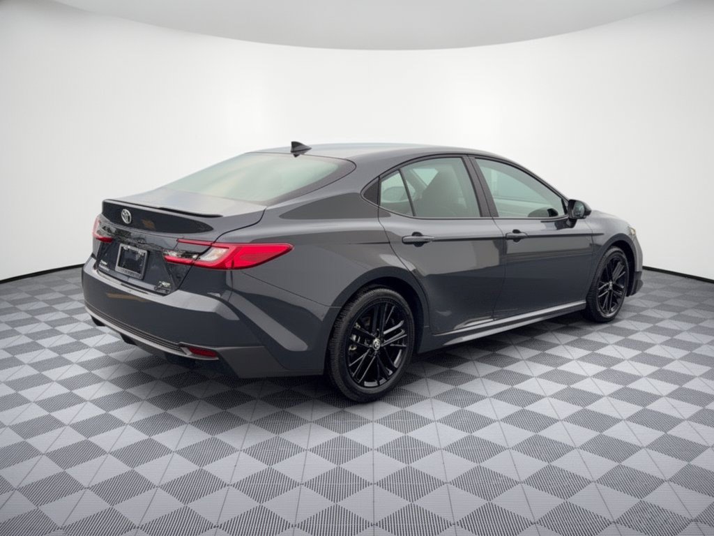 Used 2026 Toyota Camry SE FWD image 9