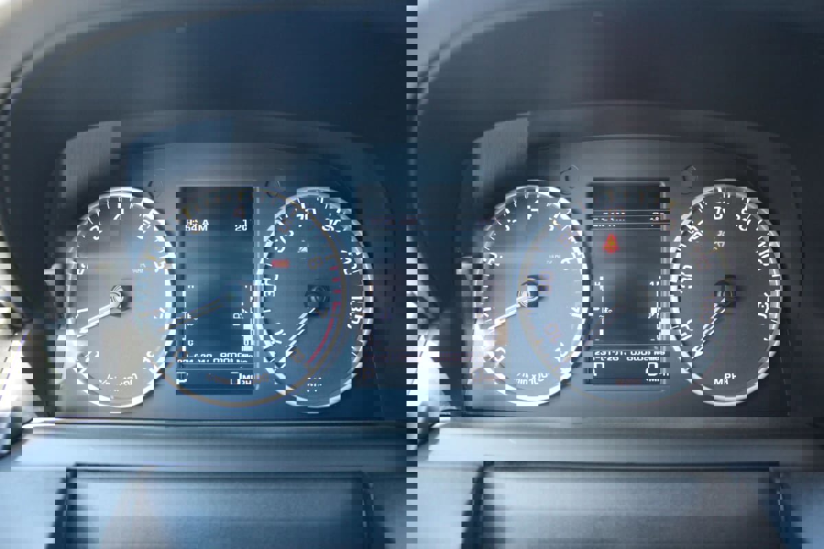 Used 2015 Land Rover LR4 HSE LUX image 23