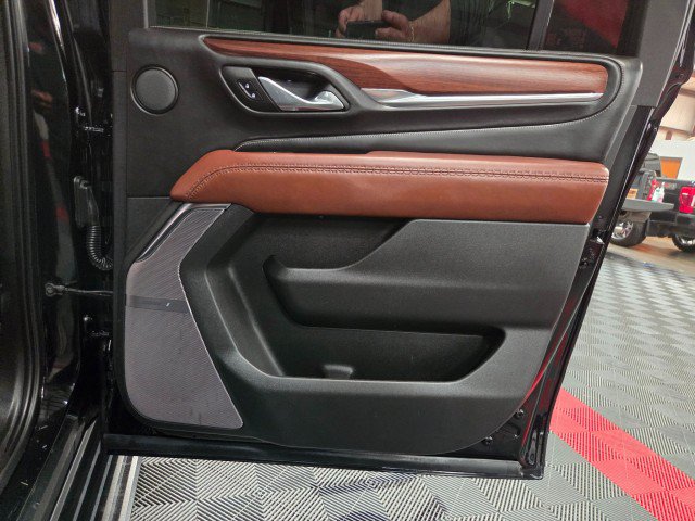 Used 2023 GMC Yukon XL Denali Ultimate AWD/4WD image 34