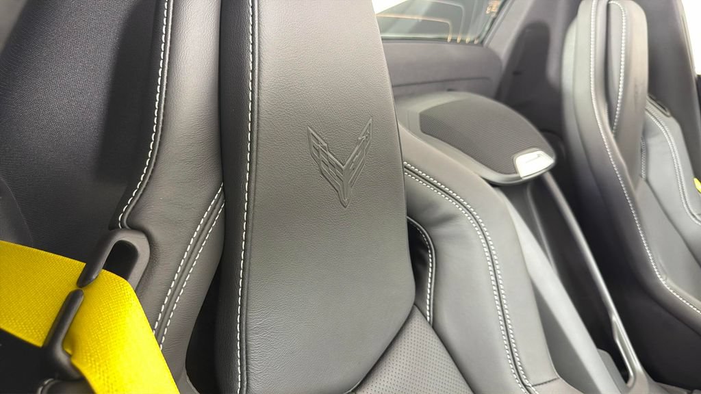Certified 2026 Chevrolet Corvette Stingray Convertible w/ 1LT RWD image 36