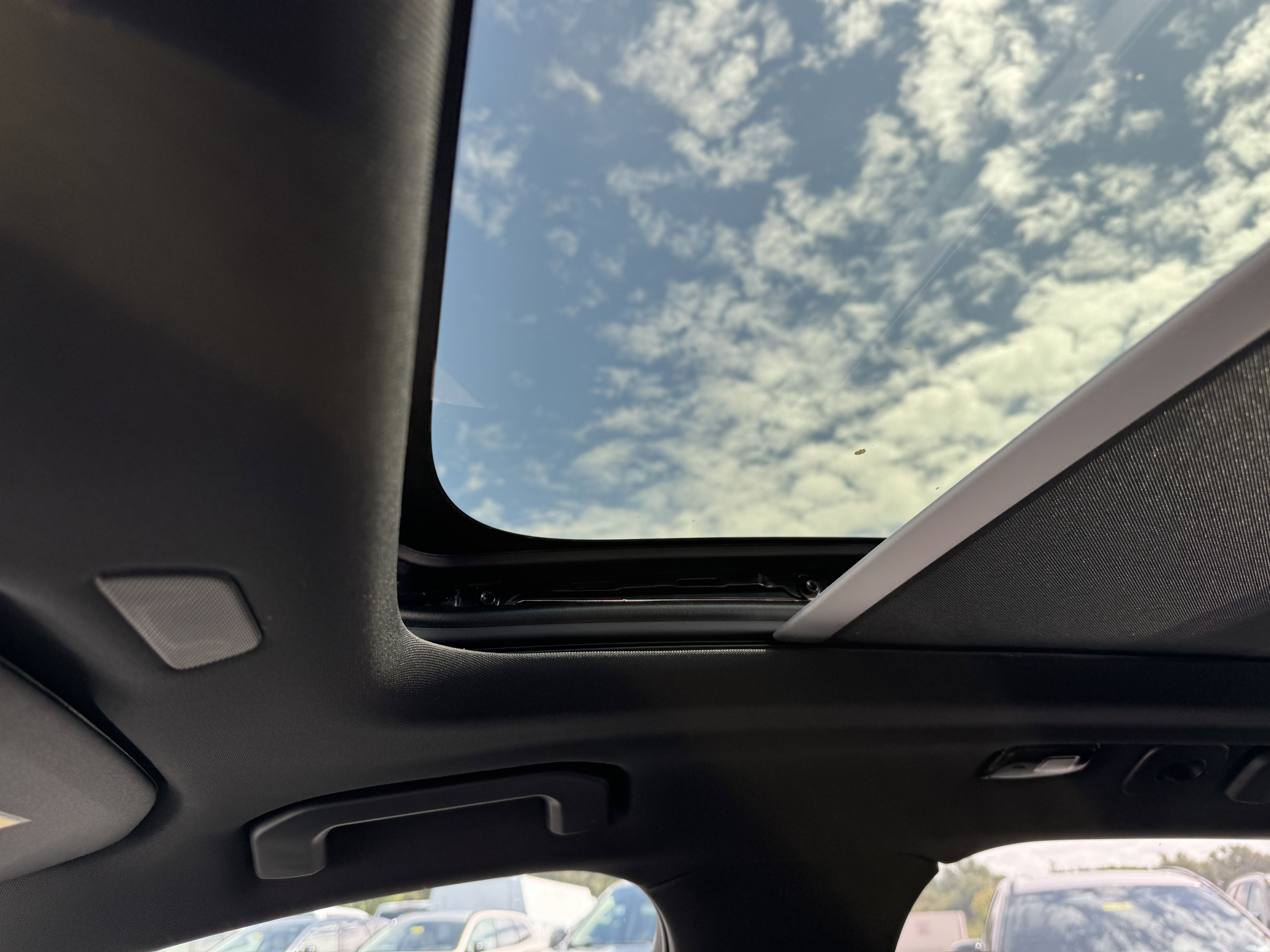 New 2026 Volvo XC60 B5 Plus w/ Protection Package Premier image 21