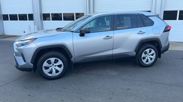 Used 2024 Toyota RAV4 LE FWD image 8