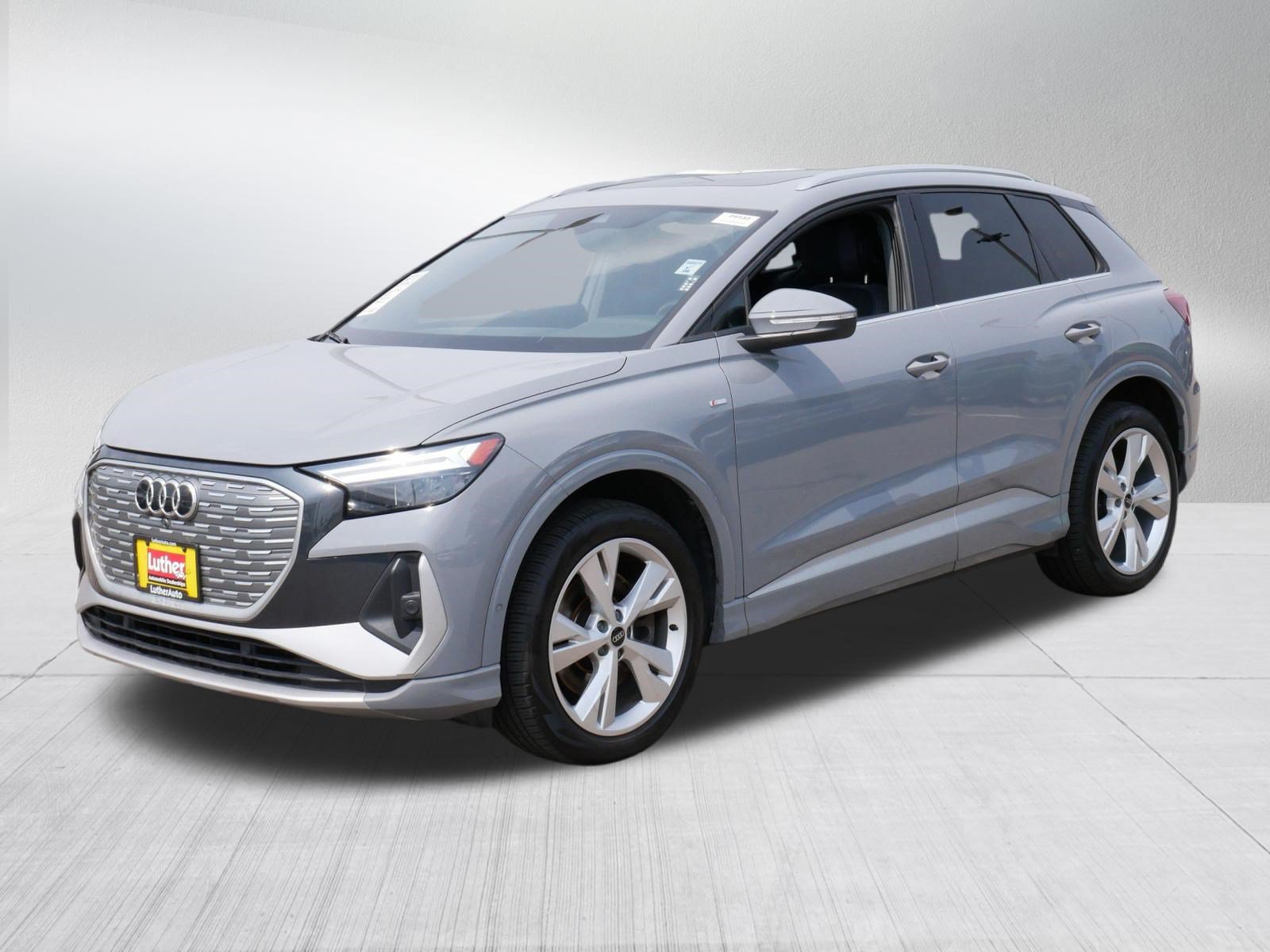 Used 2023 Audi Q4 e-tron Premium Plus w/ Premium Plus AWD/4WD image 3