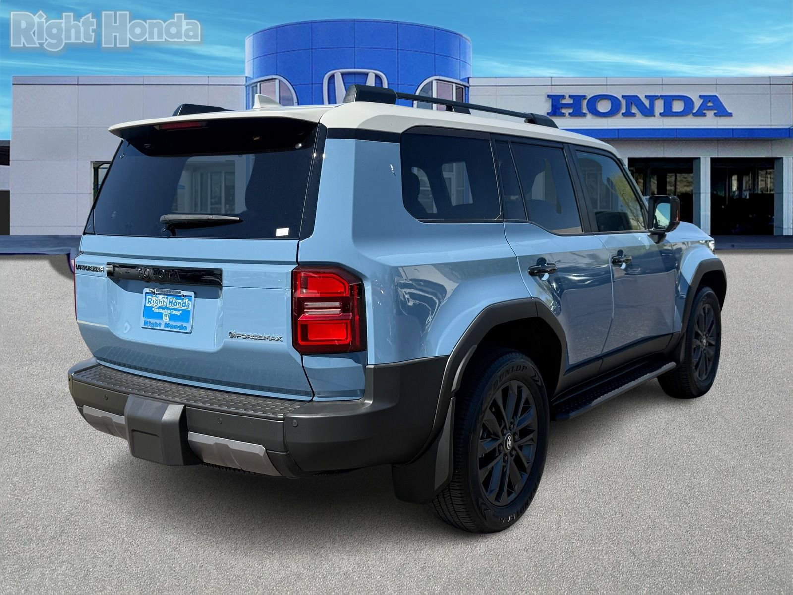 Used 2024 Toyota Land Cruiser image 8