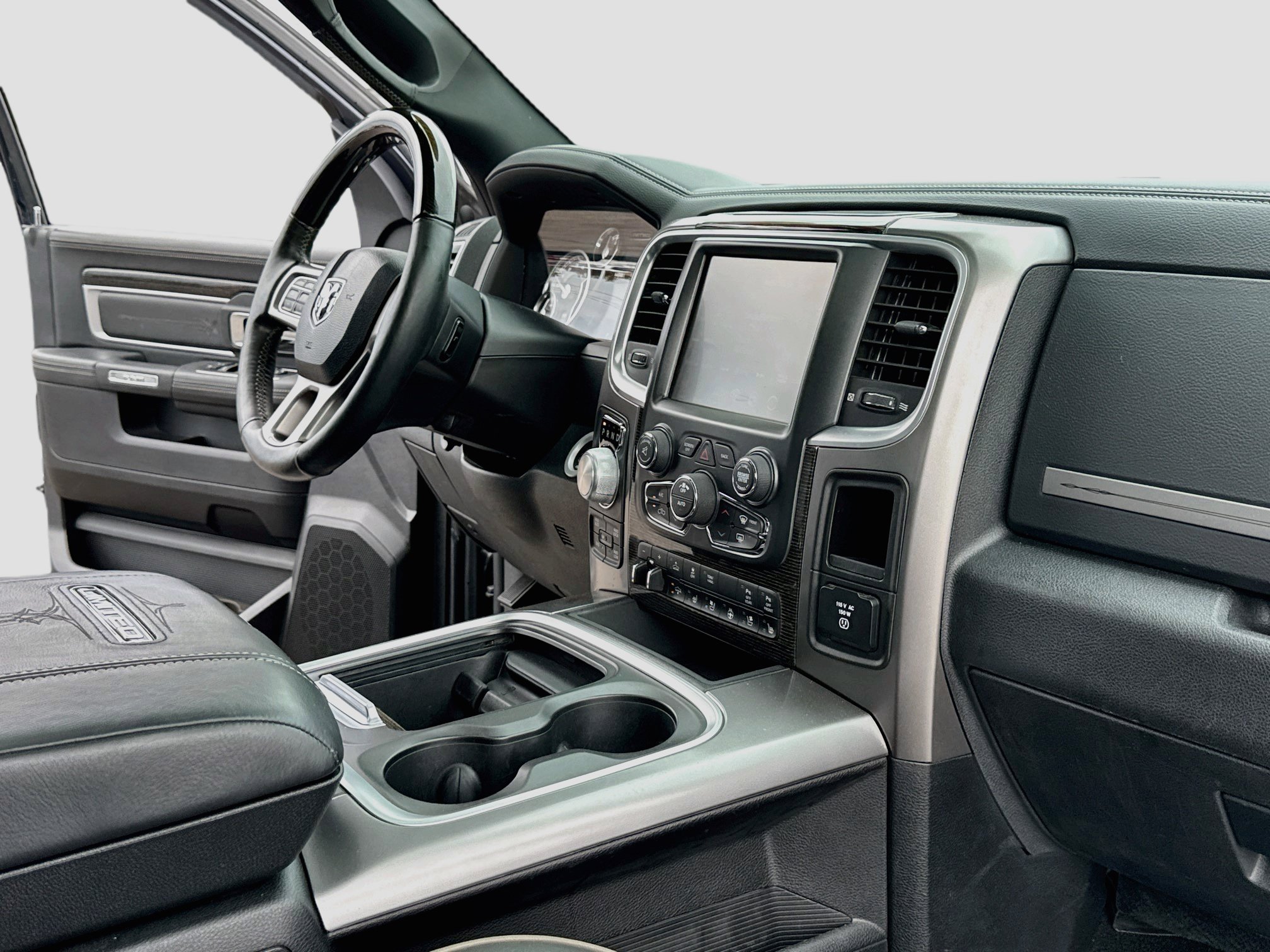 Used 2016 RAM 1500 Limited AWD/4WD image 15