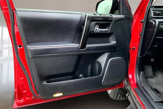 Used 2022 Toyota 4Runner TRD Off-Road Premium image 17