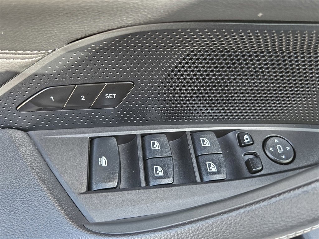 Used 2024 BMW 430i Convertible image 15