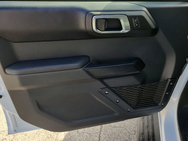 Used 2025 Ford Bronco Outer Banks image 13