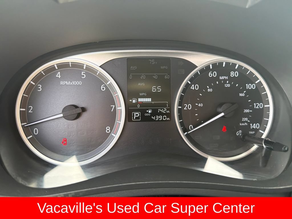 Used 2025 Nissan Versa S w/ Trunk Package FWD image 15