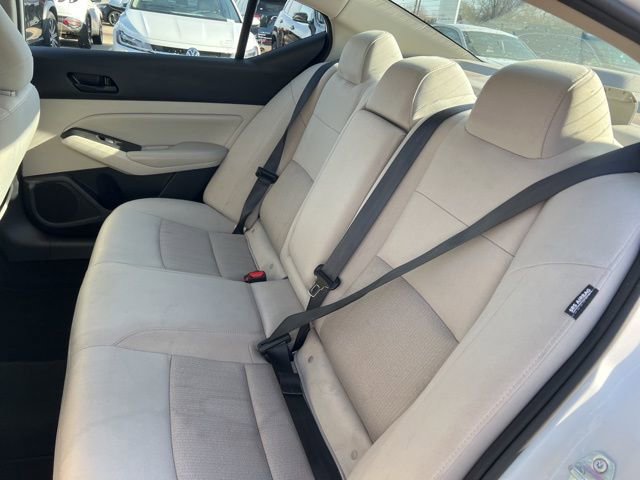 Used 2024 Nissan Altima 2.5 SV AWD/4WD image 8