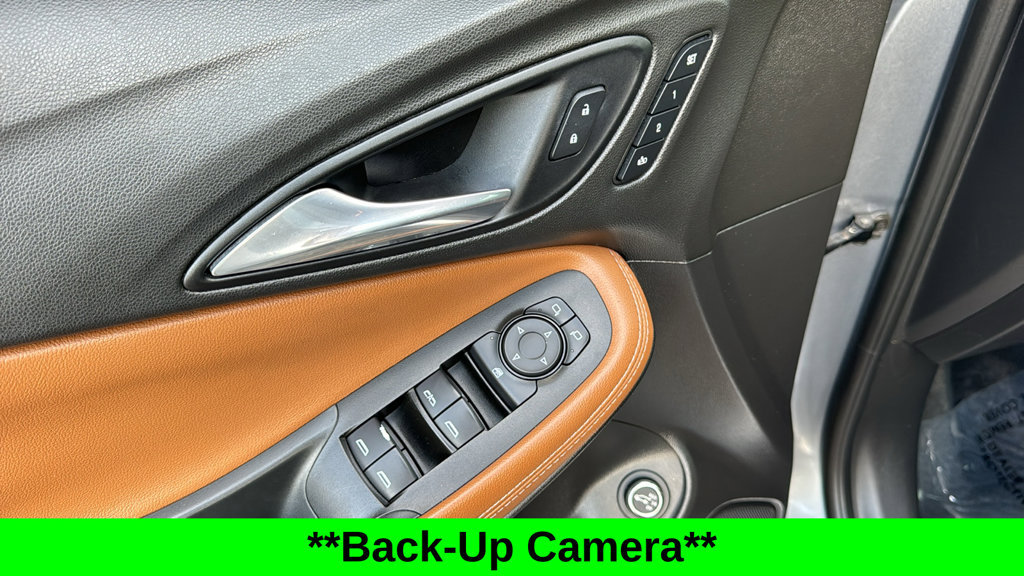 Used 2020 Buick Encore GX Essence FWD image 11
