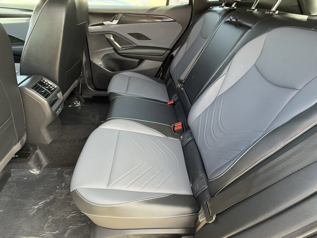 New 2026 Volkswagen Tiguan SE R-Line image 20