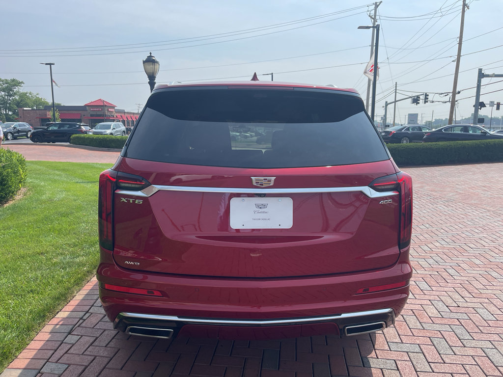 Used 2023 Cadillac XT6 Premium Luxury w/ Platinum Package AWD/4WD image 9