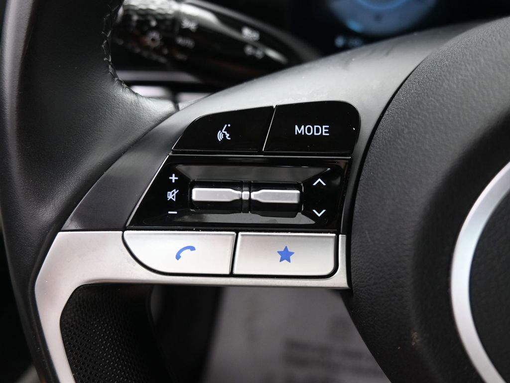 Used 2025 Hyundai Elantra Limited FWD image 27