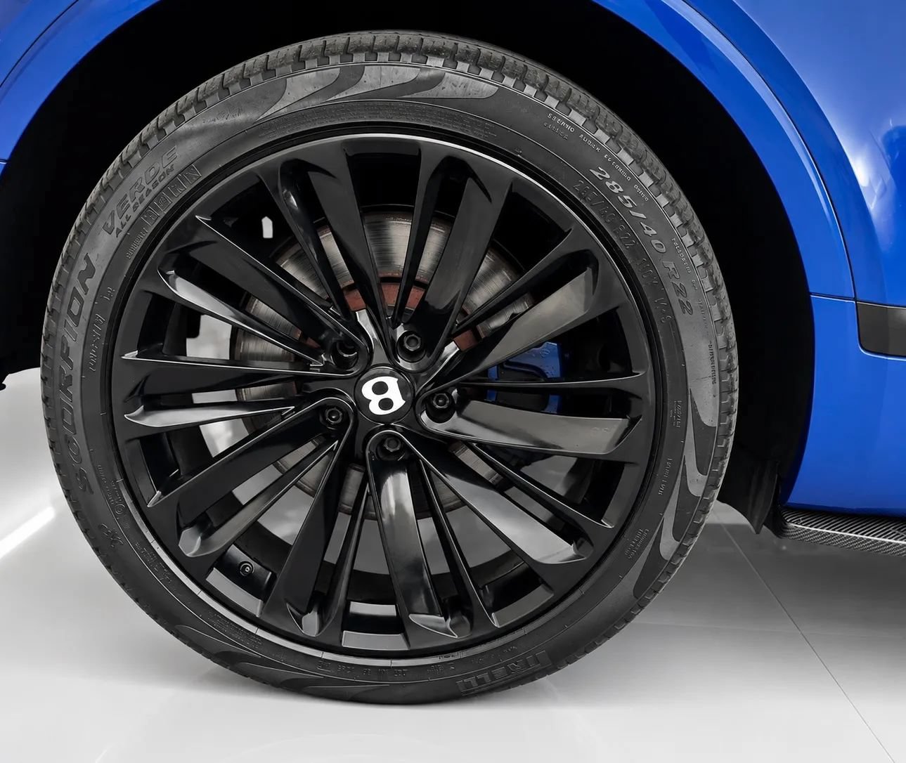 Used 2017 Bentley Bentayga AWD/4WD image 9
