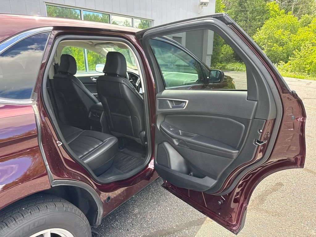 Used 2024 Ford Edge SEL w/ Convenience Package AWD/4WD image 23