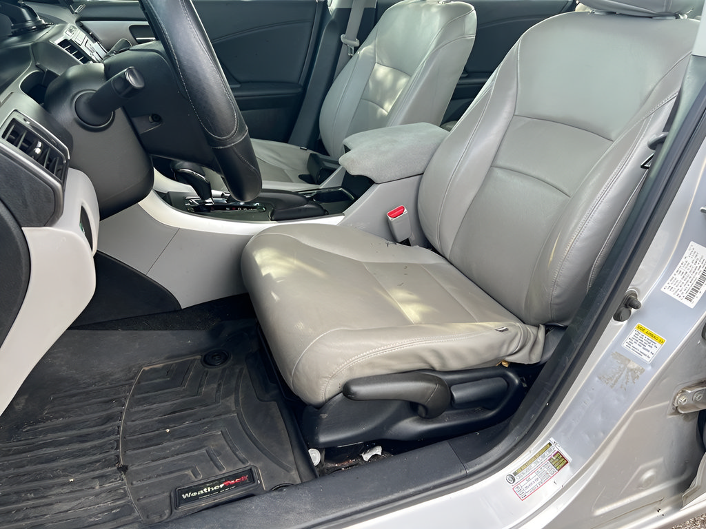 Used 2013 Honda Accord LX image 14