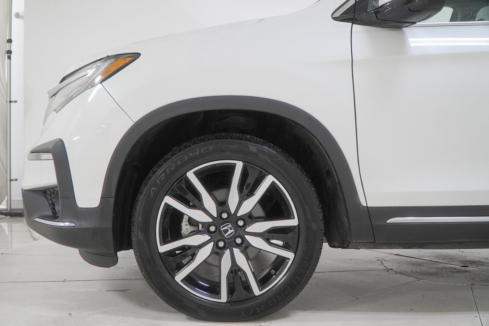 Used 2020 Honda Pilot Touring image 18