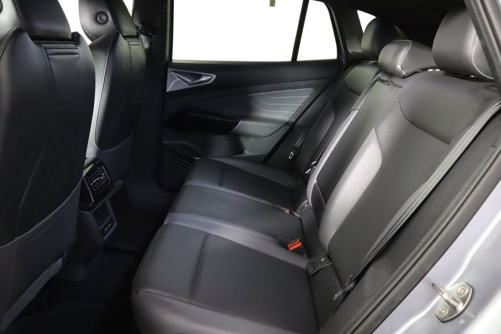 Used 2023 Volkswagen ID.4 Pro S AWD/4WD image 16