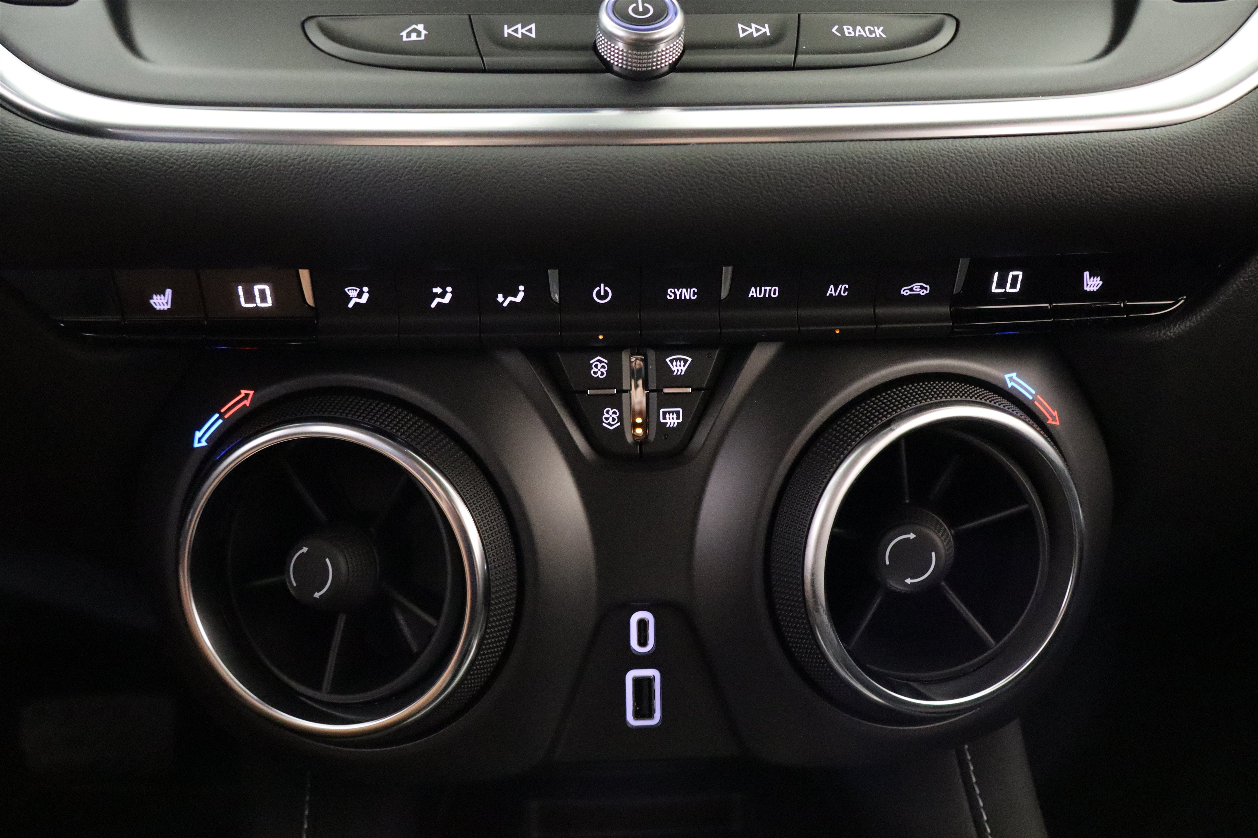 New 2026 Chevrolet Blazer LT w/ Sound & Technology Package FWD image 28