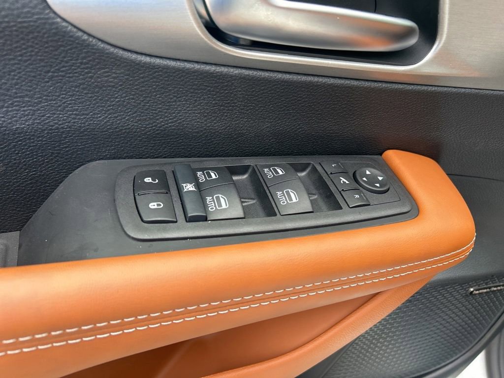 New 2025 Chrysler Pacifica Pinnacle w/ Trailer Tow Group image 38