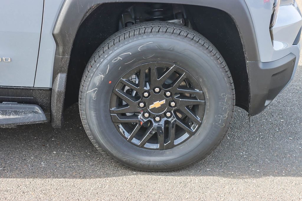 New 2026 Chevrolet Silverado EV LT w/ Plus Package image 9