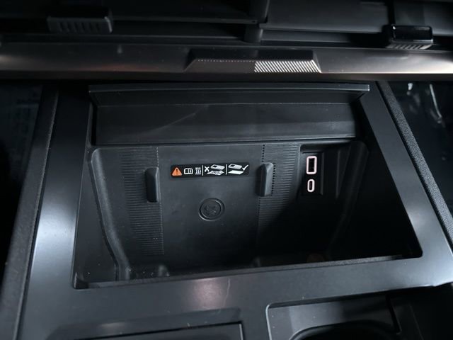 Used 2024 GMC Hummer EV 2X w/ LPO, Illumination Package image 27