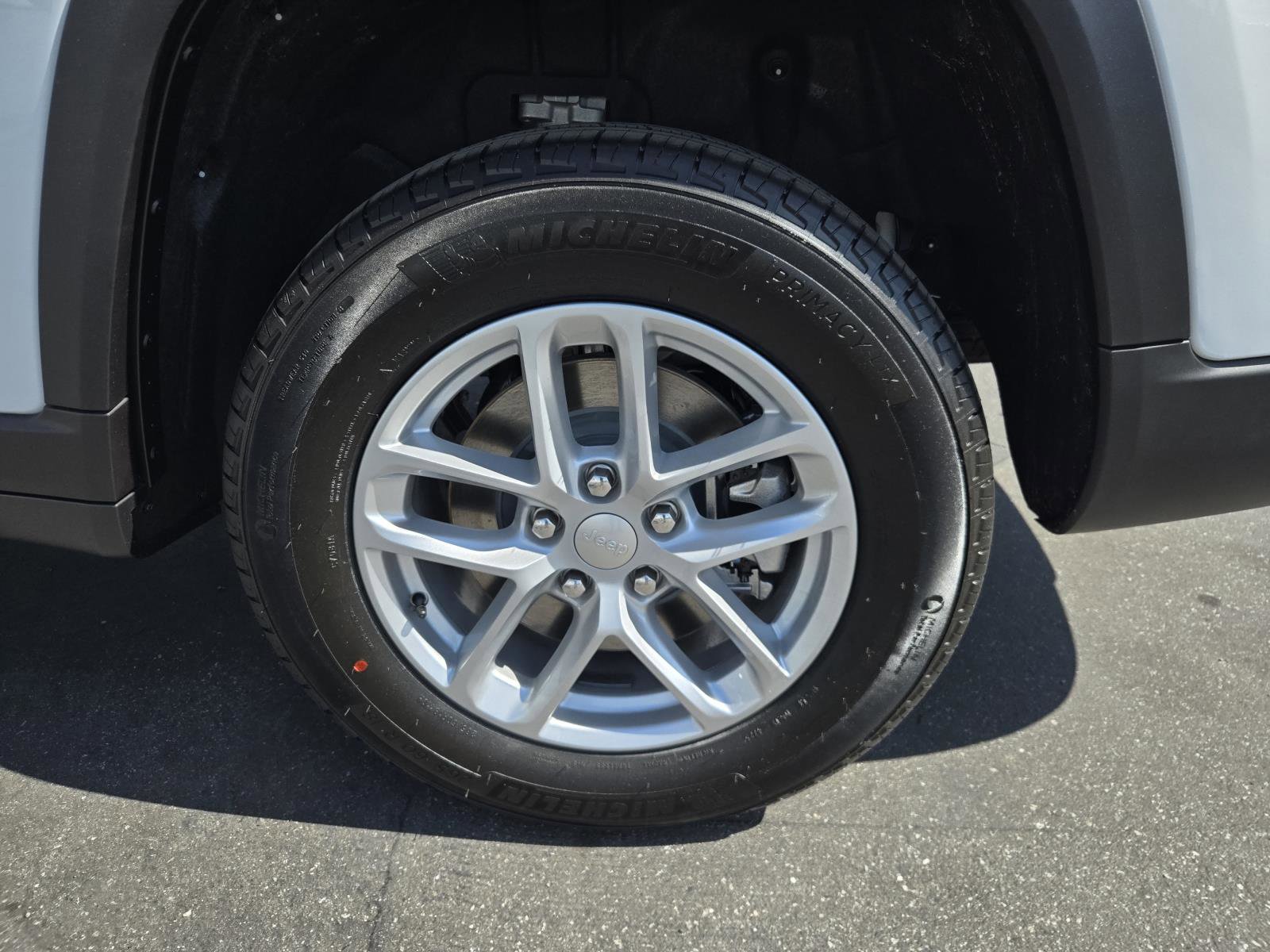 New 2026 Jeep Grand Cherokee L Laredo RWD image 37