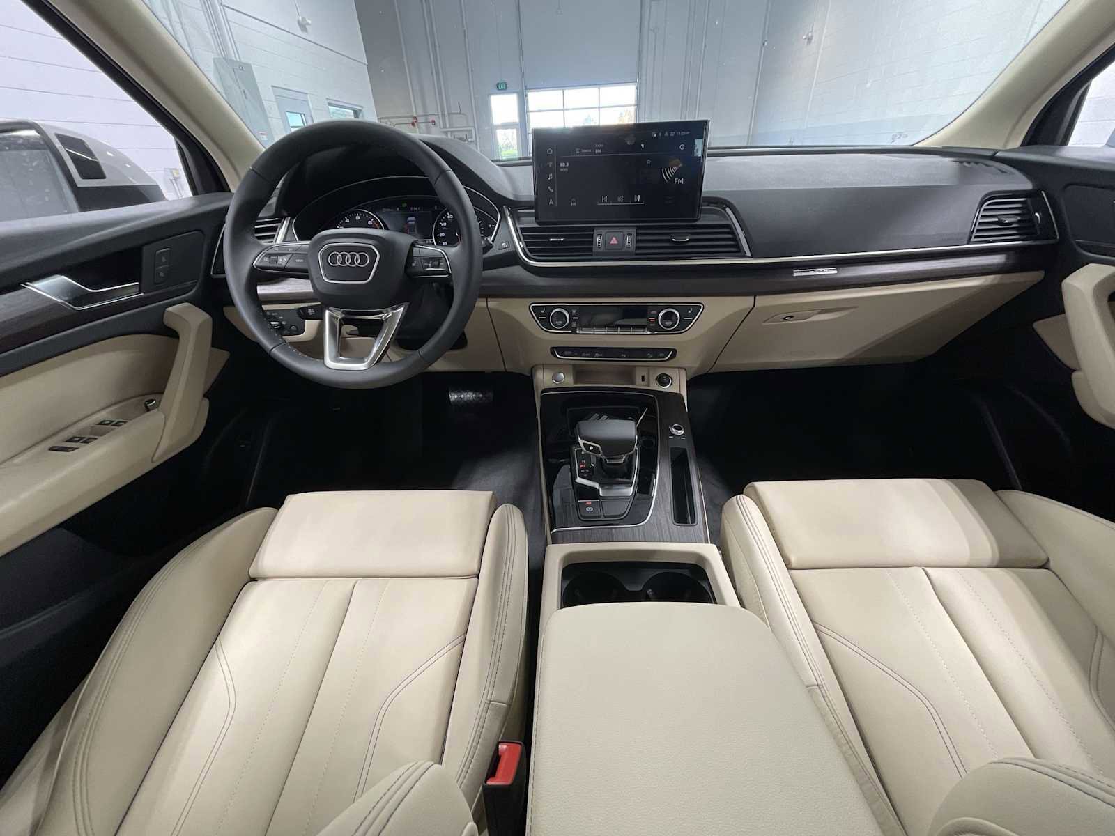 Used 2024 Audi Q5 2.0T Premium image 27