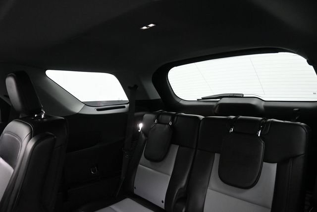 Used 2022 Ford Explorer XLT w/ Equipment Group 202A AWD/4WD image 22