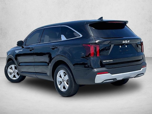 Used 2024 Kia Sorento LX FWD image 13