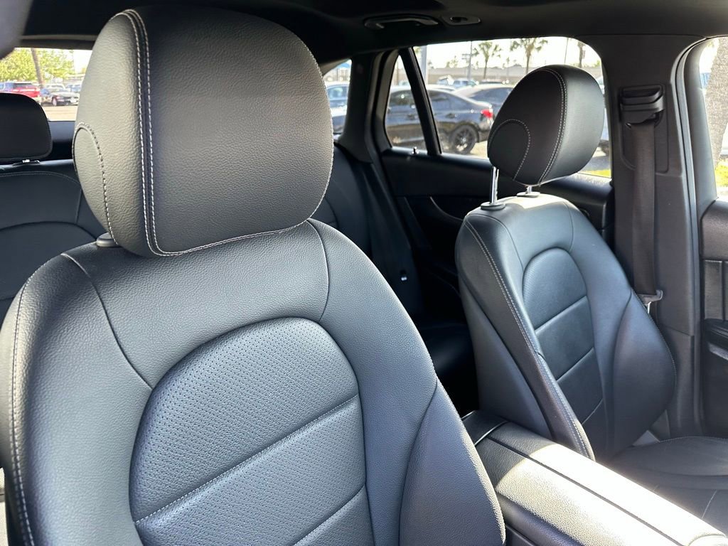 Used 2017 Mercedes-Benz GLC 300 GLC 300 image 24