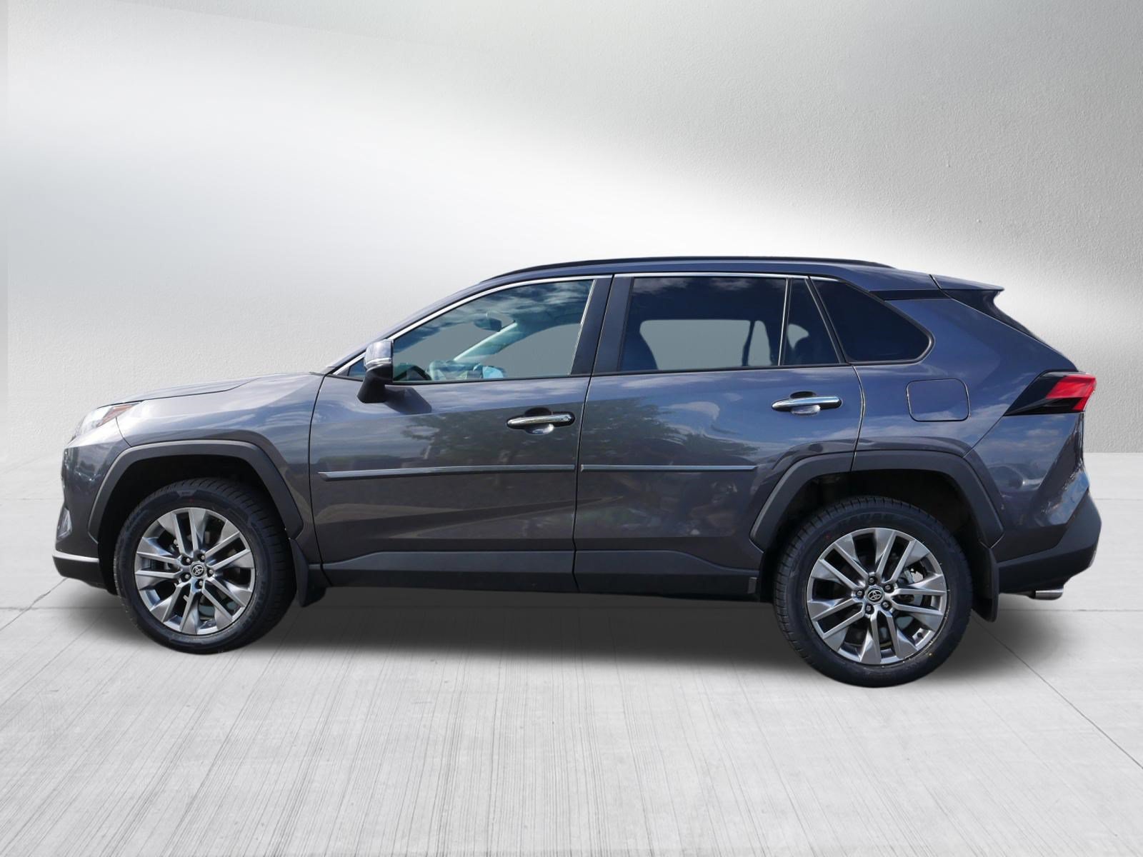 Used 2023 Toyota RAV4 Limited w/ Limited Grade Weather Package AWD/4WD image 4