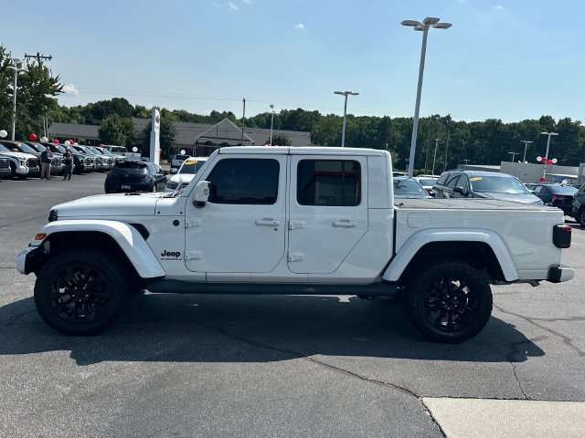 Used 2023 Jeep Gladiator Overland AWD/4WD image 6