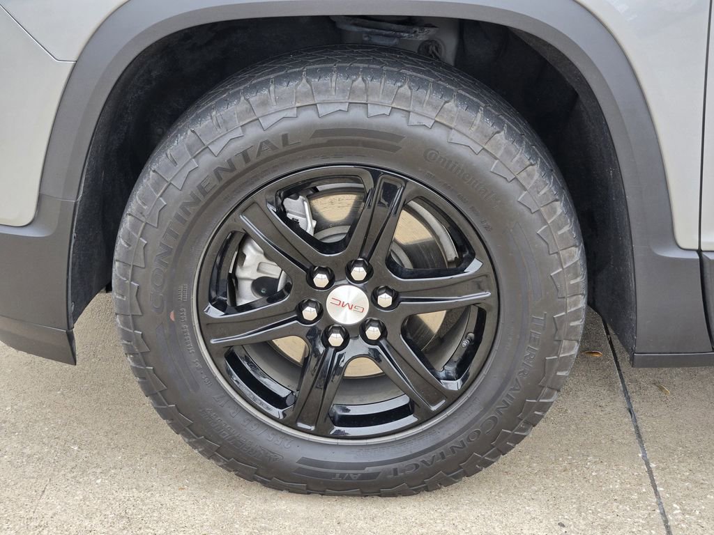 Used 2023 GMC Acadia AT4 w/ Technology Package image 10