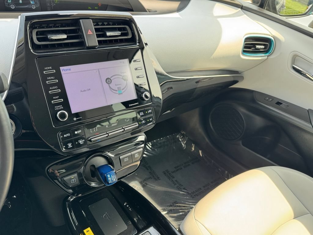 Used 2022 Toyota Prius XLE w/ Advanced Technology Package AWD/4WD image 29