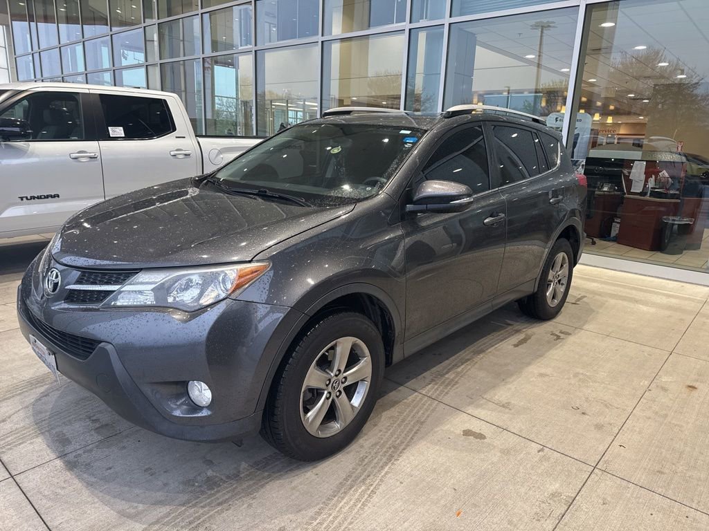 Used 2015 Toyota RAV4 XLE FWD image 1