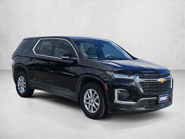 Used 2023 Chevrolet Traverse LS w/ Safety Package FWD image 3