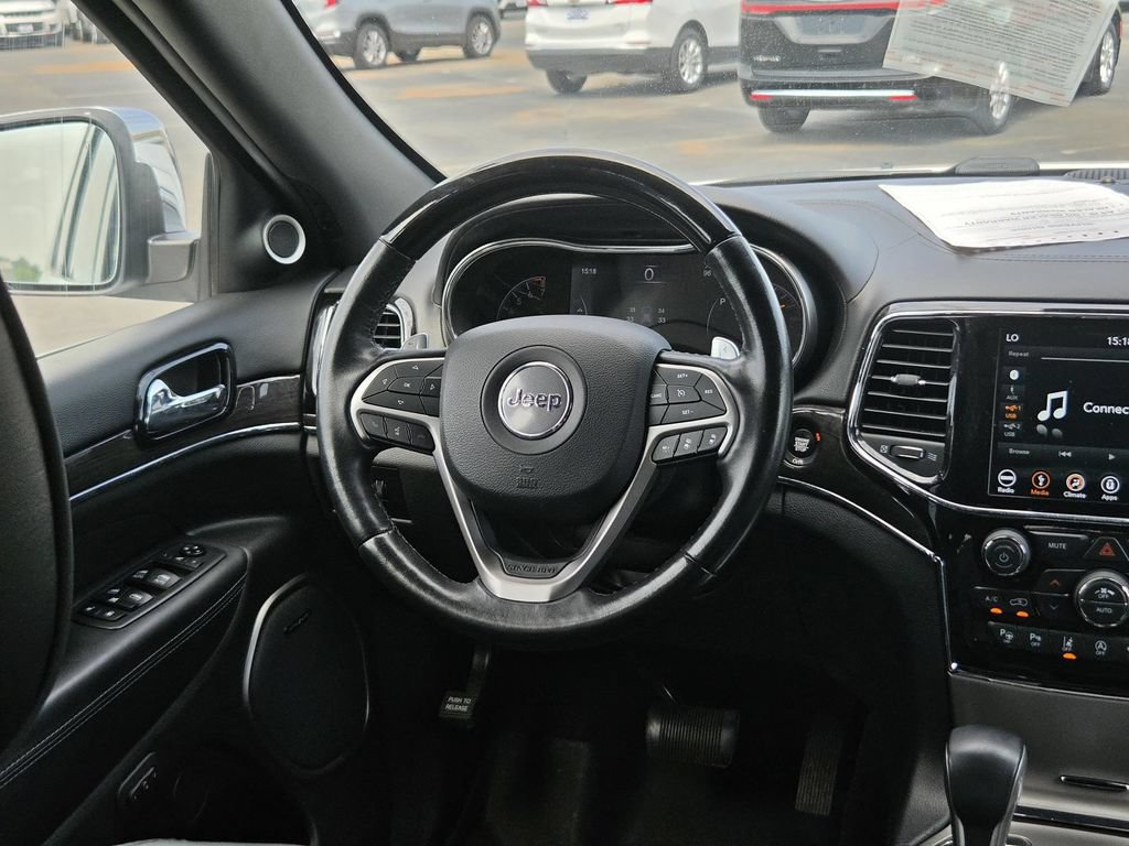 Used 2019 Jeep Grand Cherokee Overland AWD/4WD image 15