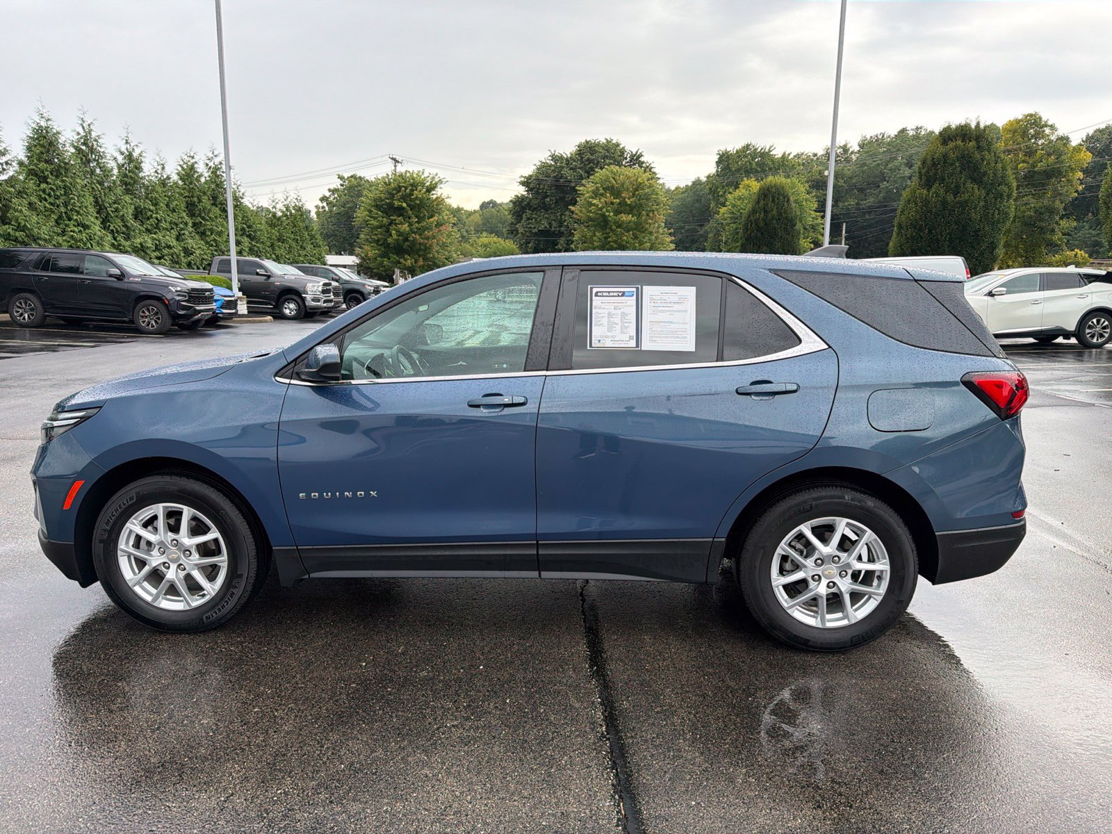 Used 2024 Chevrolet Equinox LT w/ LPO, Floor Liner Package FWD image 2