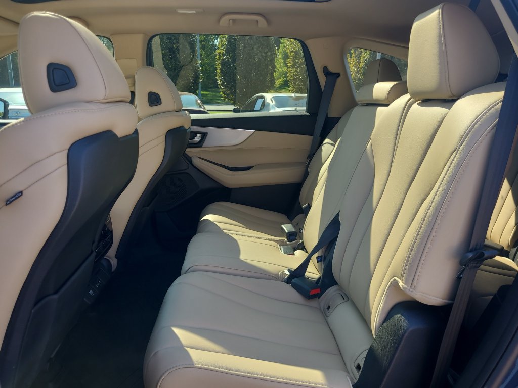 Certified 2025 Acura MDX FWD image 13
