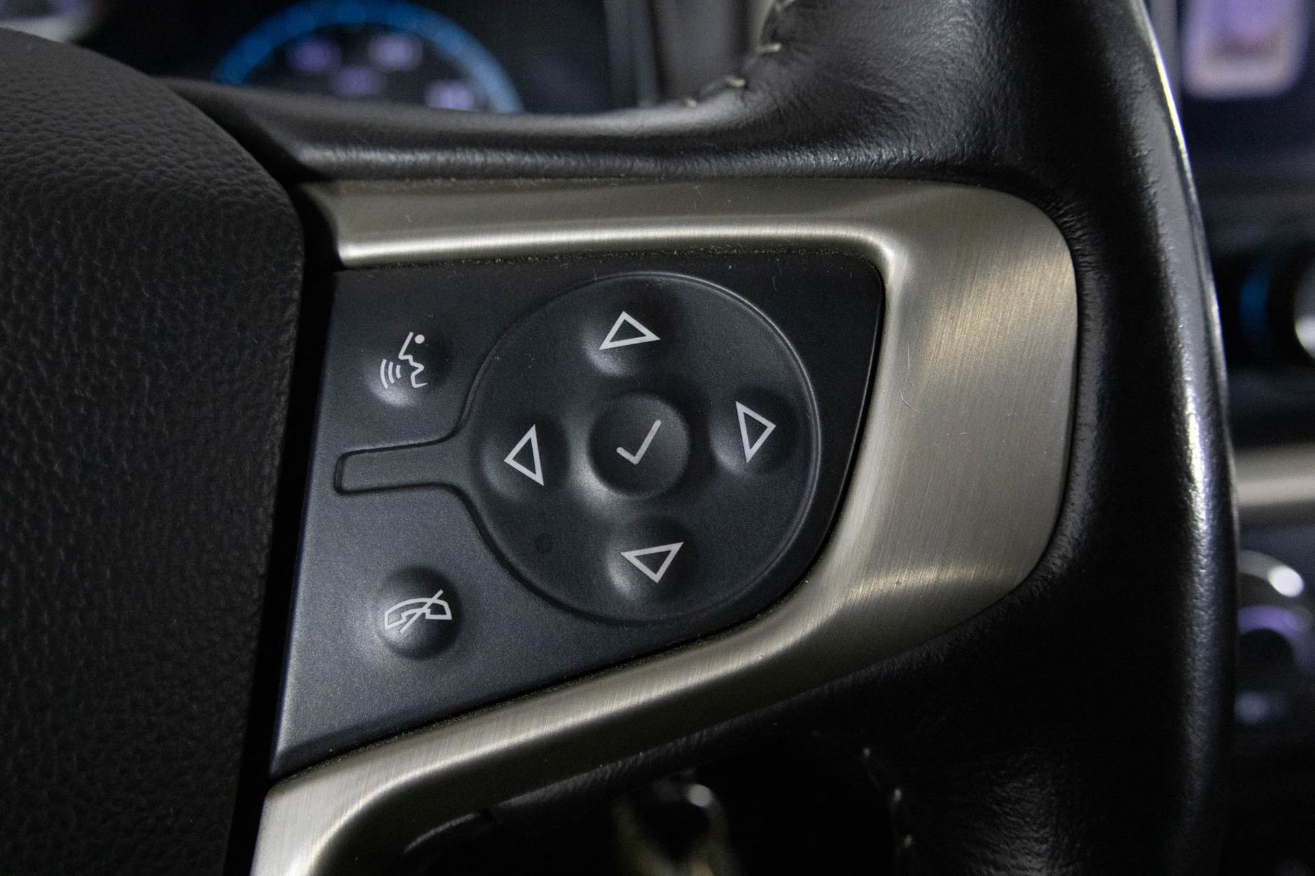 Used 2018 GMC Canyon Denali image 29