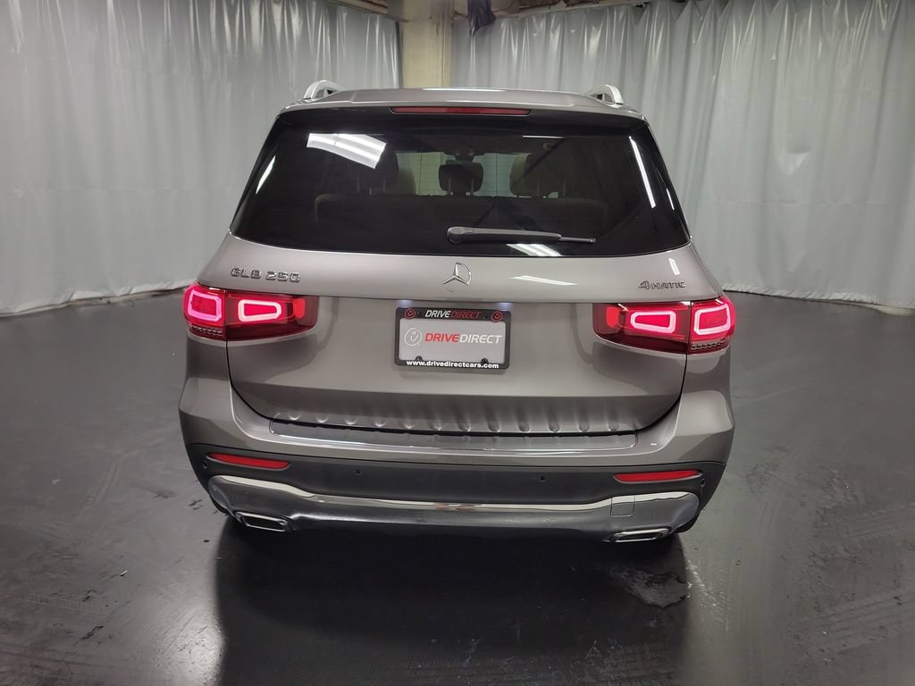 Used 2022 Mercedes-Benz GLB 250 4MATIC w/ Premium Package Lite image 7