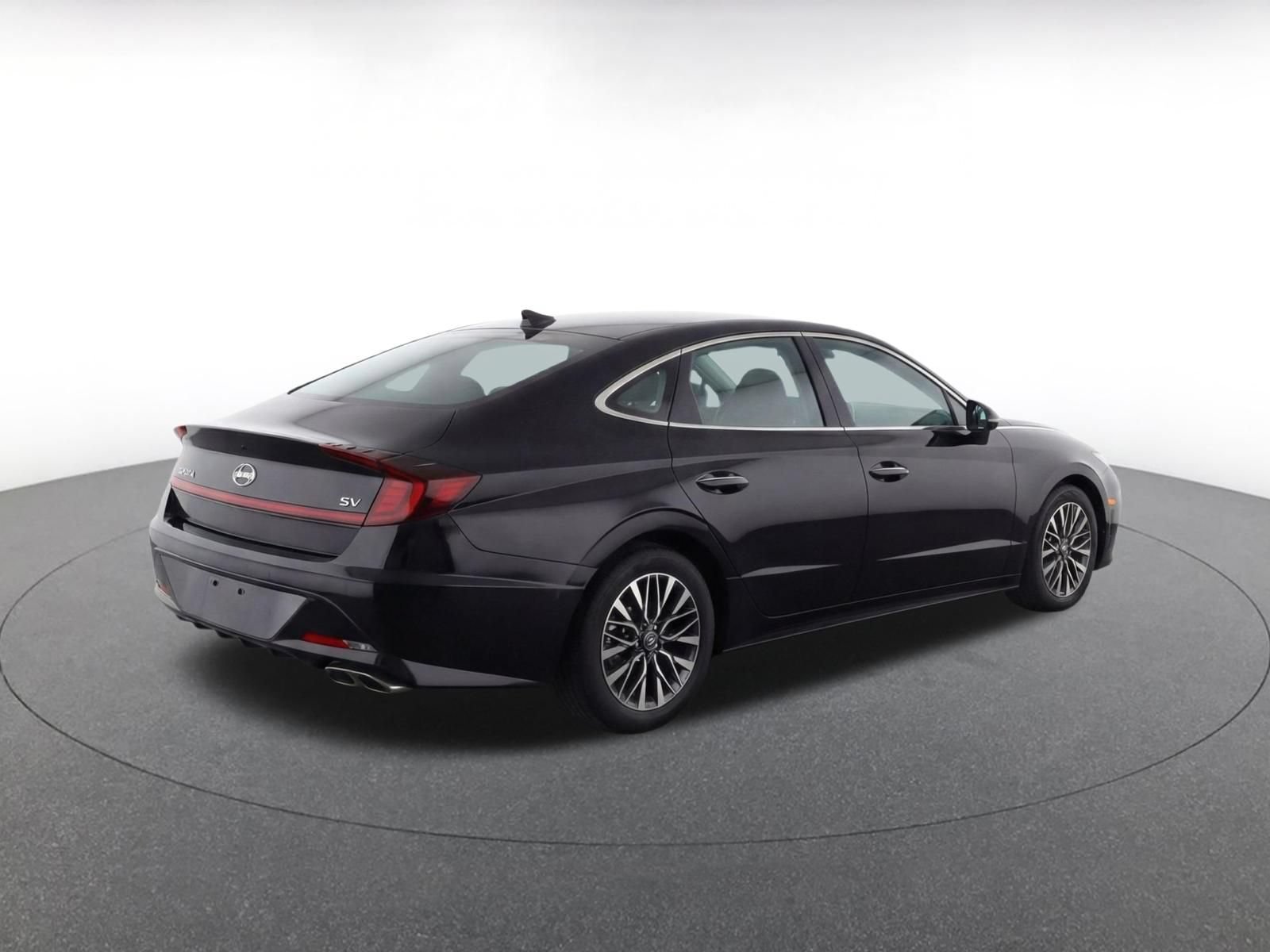 Used 2024 Nissan Altima 2.5 SV FWD image 9
