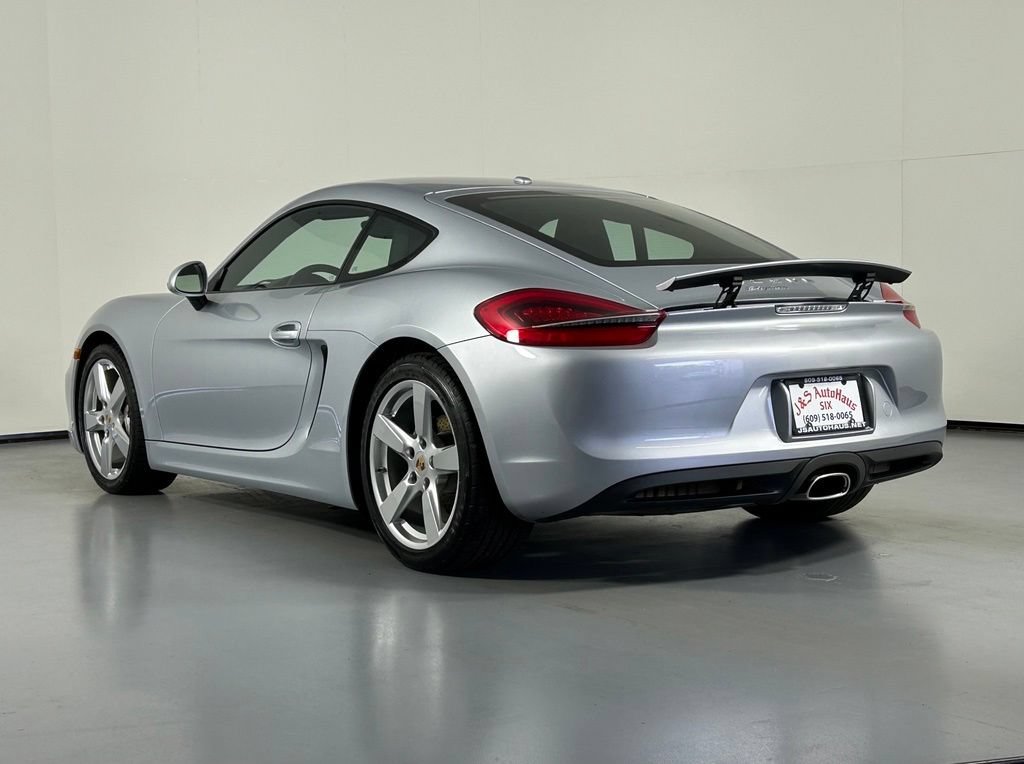 Used 2015 Porsche Cayman RWD image 5
