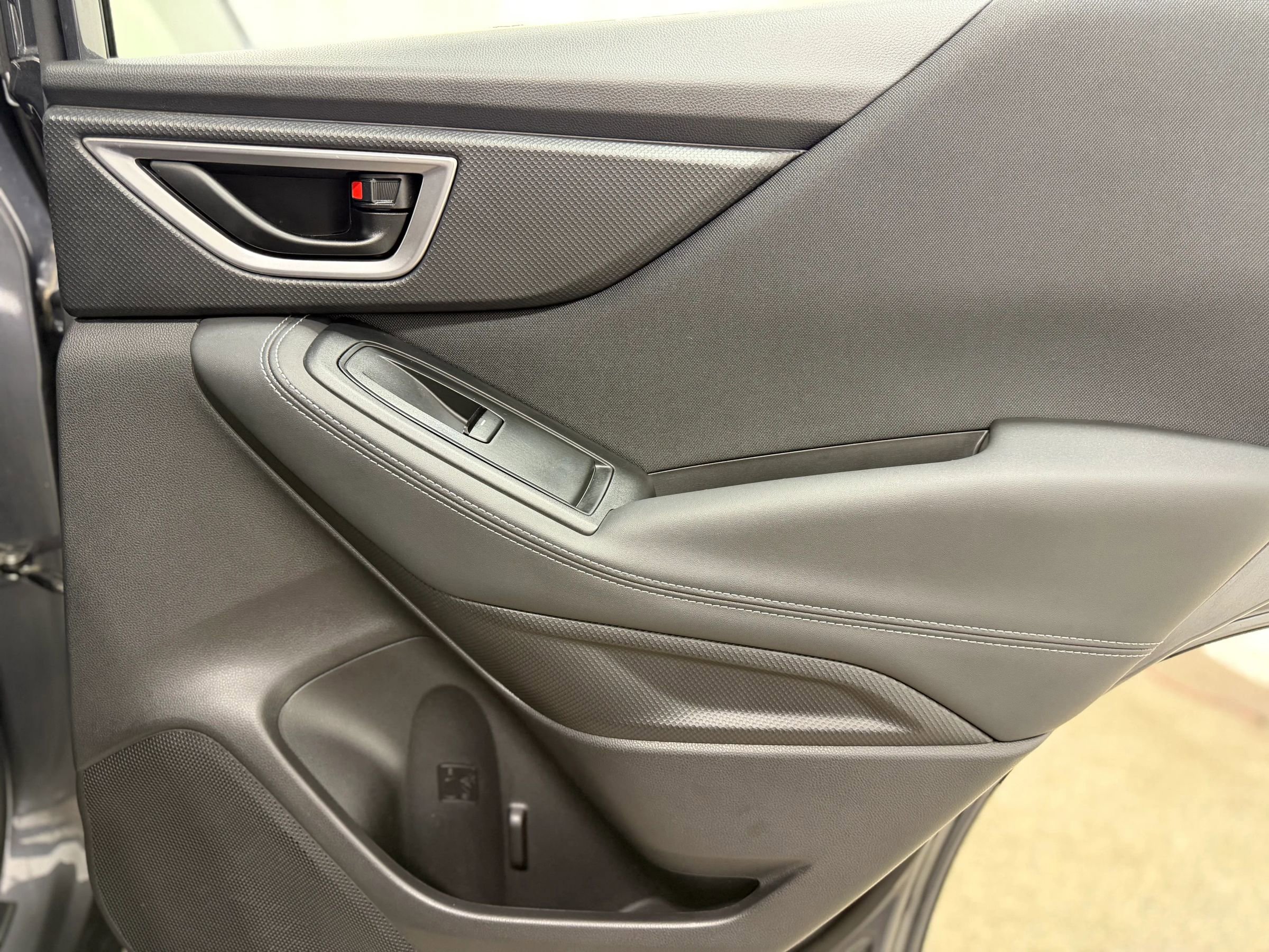 Used 2020 Subaru Forester AWD/4WD image 31