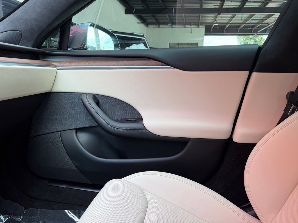 Used 2022 Tesla Model S AWD/4WD image 22