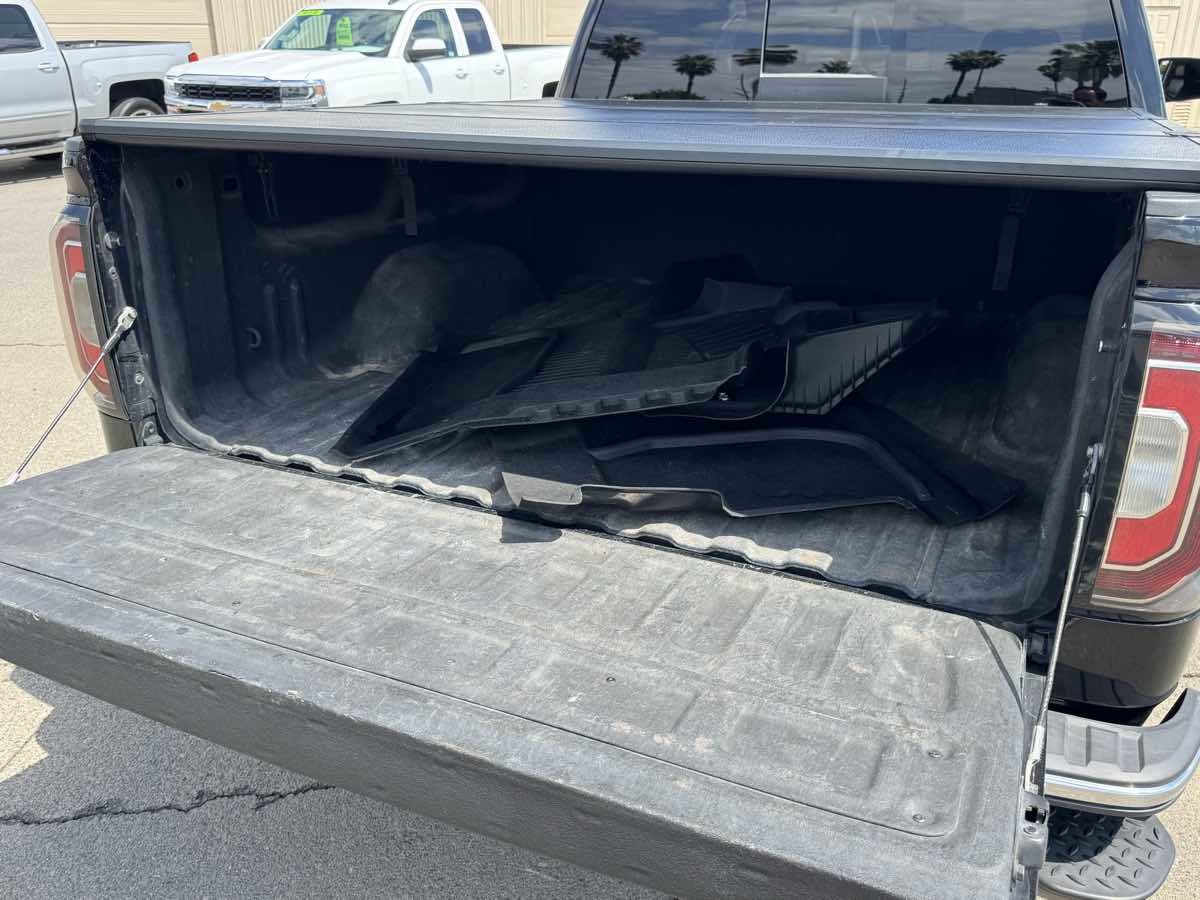 Used 2016 GMC Sierra 1500 SLT w/ SLT Premium Package AWD/4WD image 11