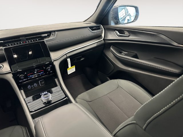 New 2026 Jeep Grand Cherokee Laredo X AWD/4WD image 11